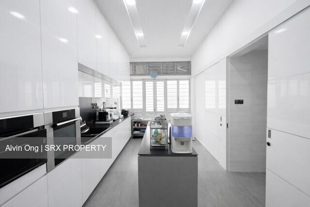 Sturdee Road (D8), Terrace #533416251